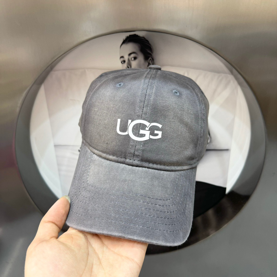 NO:196899,Running volume Ugg new baseball cap new gradient color system ~ fashionable, full of high-end feel, and the hat shape is positive!  Hat fisherman hat baseball hat knit hat, hat, espadrilles,hats19860909跑量 Ugg新款棒球帽 新款渐变色系～ 洋气 高级感十足 帽型正！帽子渔夫帽棒球帽针织帽,帽子,espadrilles,hats,hat