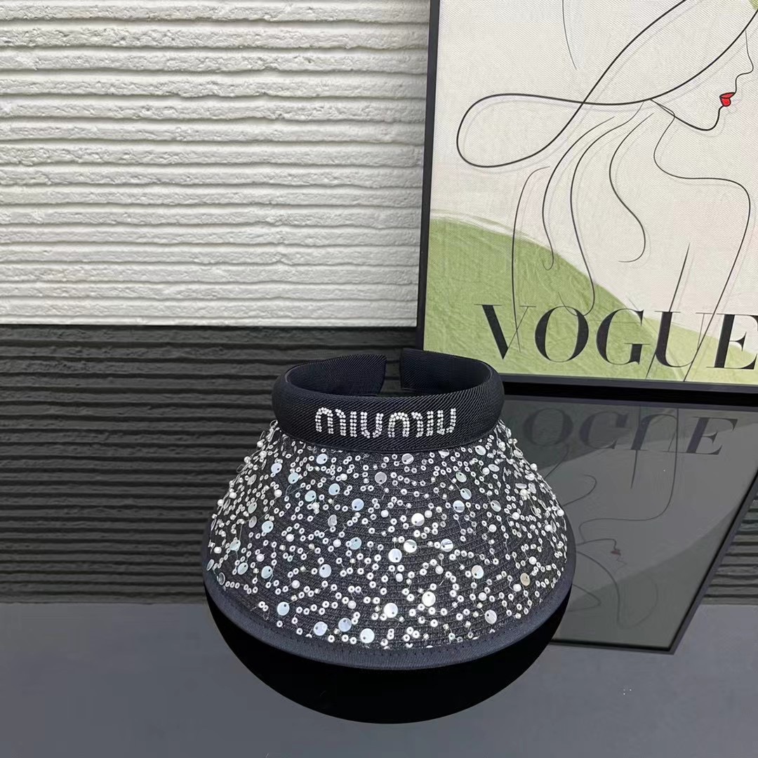 NO:197624,Running ss summer MiuMi* sequined rhinestone series empty top hats, salty or sweet girls must have, love at first sight, no regrets series hats, fisherman hats, baseball hats, knit hats, hats, miumiu, espadrilles, hats19860909跑量 ss夏季 MiuMi* 亮片水钻系列空顶帽 可盐可甜女孩必备 一眼就爱了不盘后悔系列帽子渔夫帽棒球帽针织帽,帽子,miumiu,espadrilles,hats,hat