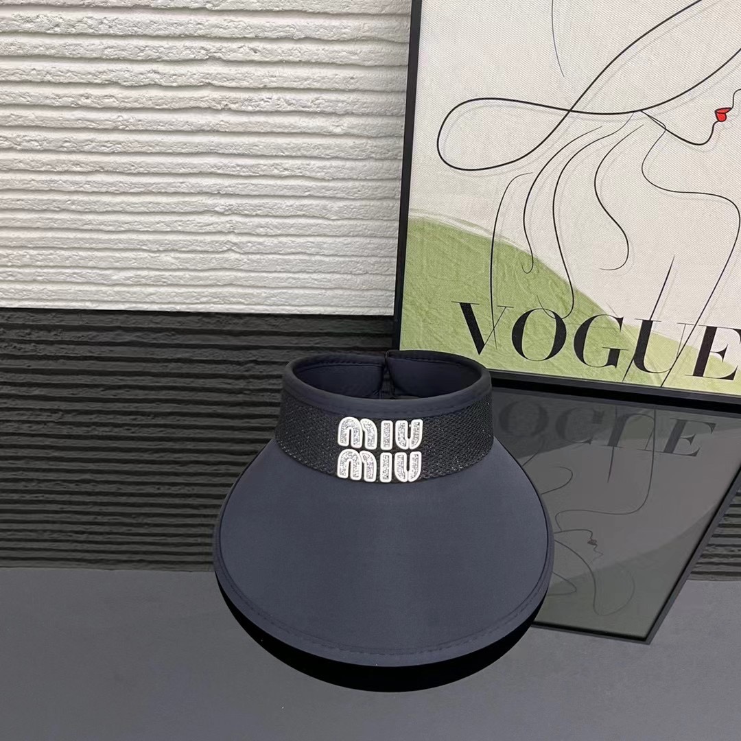 NO:197441,Running volume Miu ~ Ice silk duck tongue empty top hat Headband empty top hat Summer sun protection artifact Not stuffy at all hat Fisherman hat Baseball hat Knitted hat, hat, miumiu, espadrilles, hats19860909跑量 Miu～冰丝鸭舌空顶帽 发箍式空顶帽 夏季遮阳神器 一点都不会闷热帽子渔夫帽棒球帽针织帽,帽子,miumiu,espadrilles,hats,hat