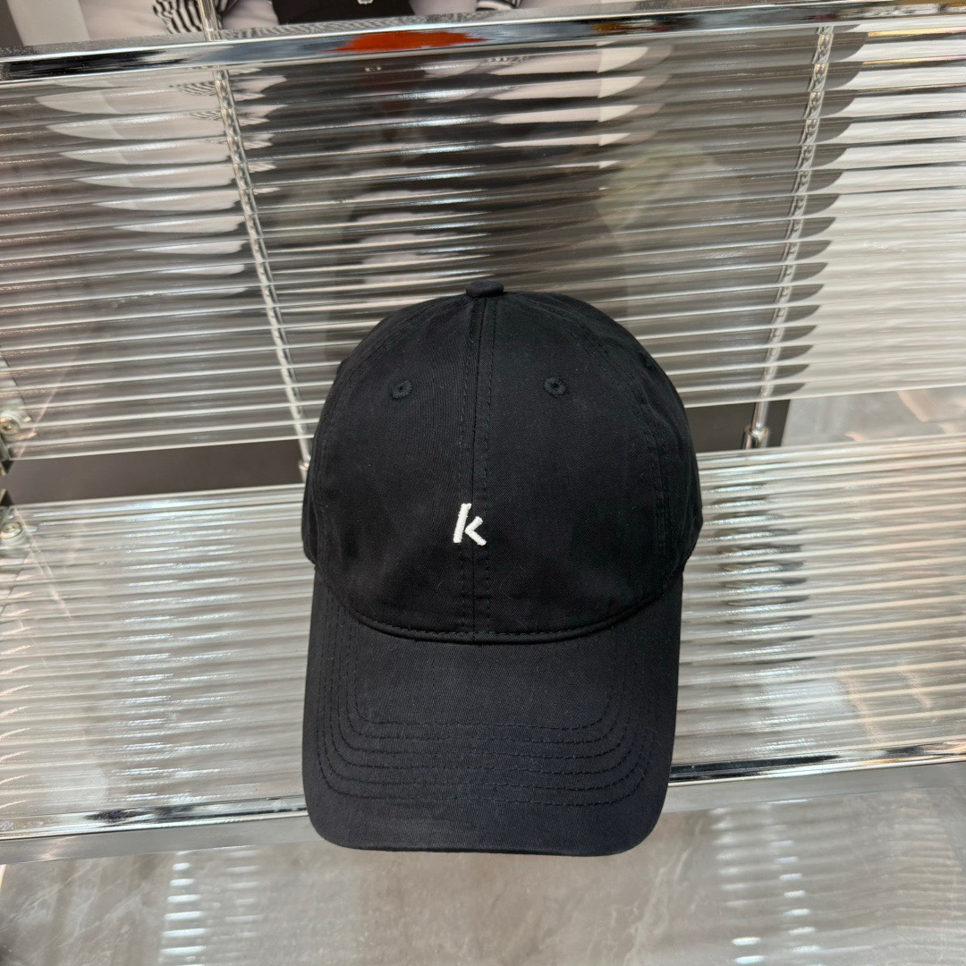 NO:197805,The latest trendy brand baseball cap is very good to match, the lazy style is displayed in minutes, the face is bare-faced and the color combination is very tasteful. It is so recommended, whoever wears it looks good!  !  !  Hat fisherman hat baseball hat knit hat, hat, espadrilles,hats19860909跑量 潮牌最新款棒球帽 款式很好搭配,慵懒风分分钟展现,素颜显脸小拼色超有品味 太推荐了,谁戴谁好看！！！帽子渔夫帽棒球帽针织帽,帽子,espadrilles,hats,hat