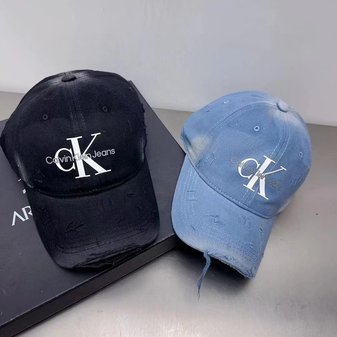 NO:197813,Running volume CK new ripped street style cotton baseball cap, personalized and fashionable style, casual and cool feeling, neutral style, same style for men and women!  A variety of colors, super easy to match!  Material: Cotton Head circumference: 56-58cm hat Fisherman's hat Baseball hat Knitted hat, hat, espadrilles, hats19860909跑量 CK新款破洞街头风棉布棒球帽,个性时尚款 休闲带点酷酷的感觉,中性款 男女同款！多种色系,超好搭！ 材质:棉 头围:56-58cm均可帽子渔夫帽棒球帽针织帽,帽子,espadrilles,hats,hat