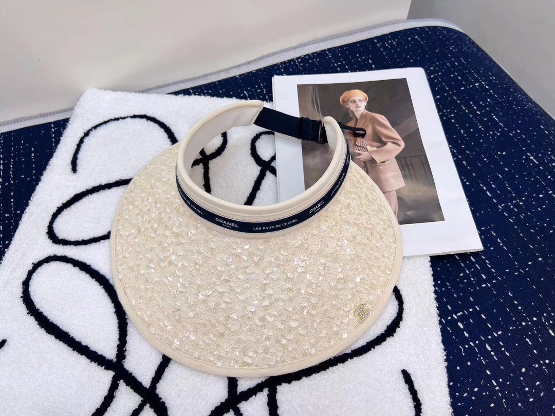 NO:197902,Running volume ss summer, small fragrance sequin rhinestone series empty top hat, salt or sweet girl must have, love it at first sight, no regrets series hat, fisherman hat, baseball hat, knit hat, hat, espadrilles, hats19860909跑量 ss夏季 小香亮片水钻系列空顶帽 可盐可甜女孩必备 一眼就爱了不盘后悔系列帽子渔夫帽棒球帽针织帽,帽子,espadrilles,hats,hat