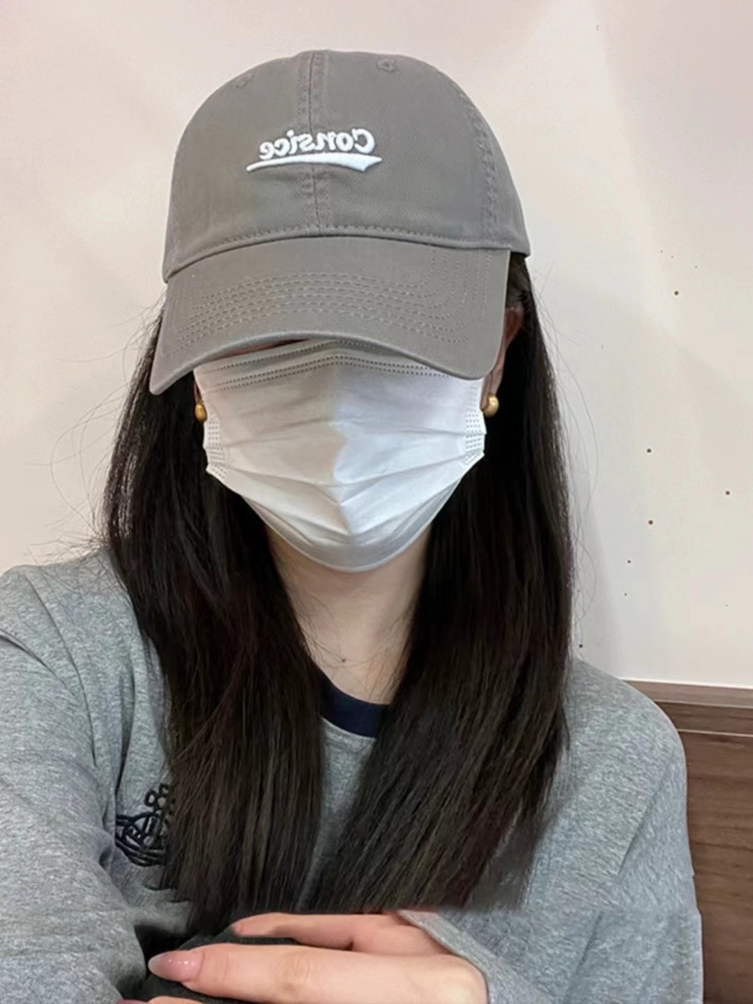 NO:197839,The latest trendy brand baseball cap is very good to match, the lazy style is displayed in minutes, the face is bare-faced and the color combination is very tasteful. It is so recommended, whoever wears it looks good!  !  !  Hat fisherman hat baseball hat knit hat, hat, espadrilles,hats19860909跑量 潮牌最新款棒球帽 款式很好搭配,慵懒风分分钟展现,素颜显脸小拼色超有品味 太推荐了,谁戴谁好看！！！帽子渔夫帽棒球帽针织帽,帽子,espadrilles,hats,hat