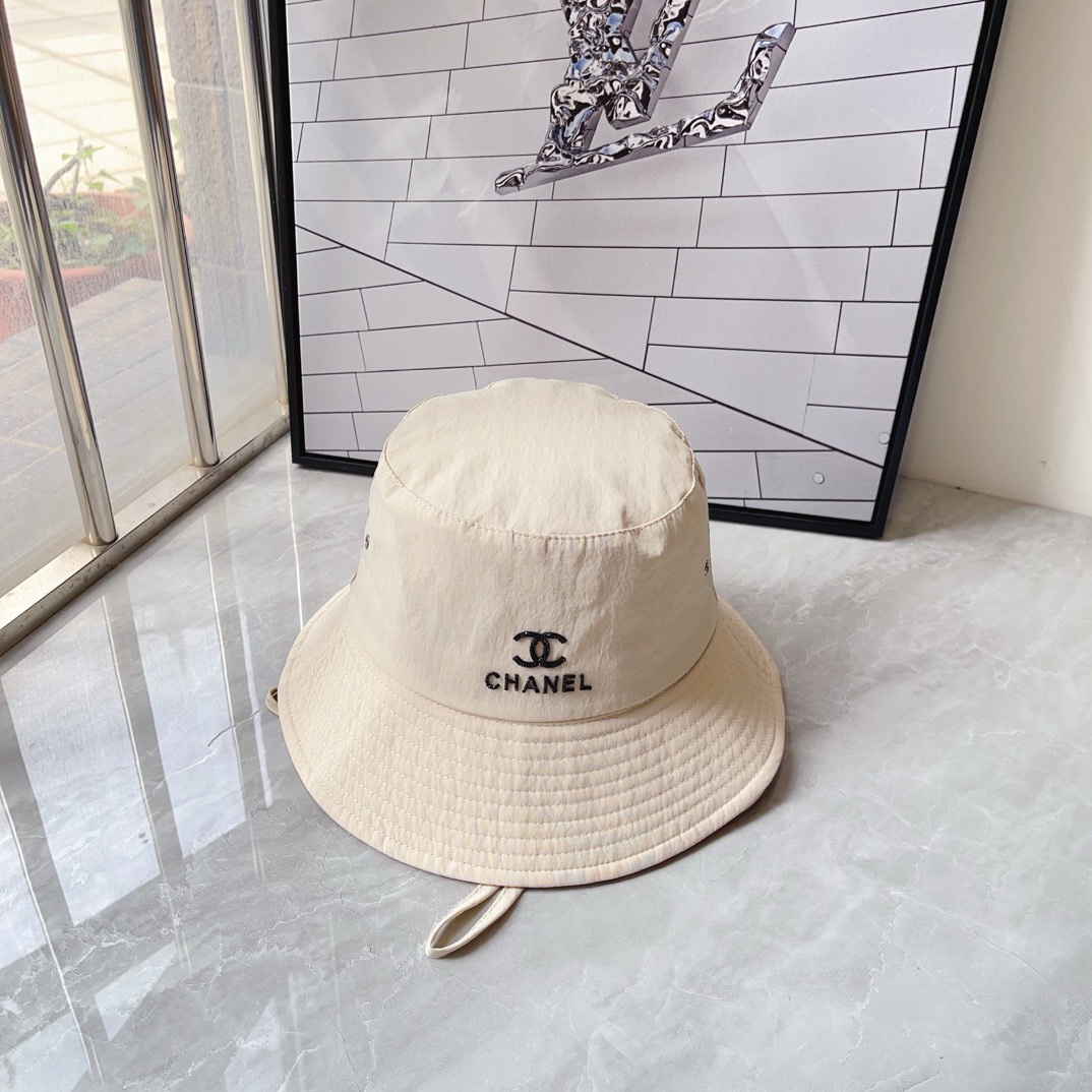 NO:197895,Running volume, Xiaoxiang~ New quick-drying fabric, fisherman's hat, a must-have for trendy people~ Breathable quick-drying fabric is full of silky feeling, and it is equipped with a detachable windproof rope to increase the overall shape. The style is super versatile~ A model that must not be missed by both men and women!  Hat fisherman hat baseball hat knit hat, hat, espadrilles,hats19860909跑量 小香～新款速干面料渔夫帽 潮人必备~透气速干型面料丝滑感满满 同时配备了可拆卸的防风绳增加整体造型 风格上超百搭~型男型女都不可错过的一款！帽子渔夫帽棒球帽针织帽,帽子,espadrilles,hats,hat