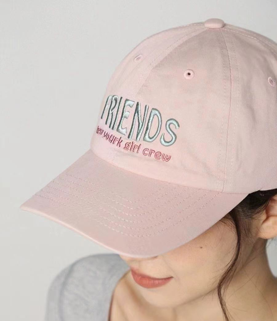 NO:198253,The latest trendy brand baseball cap is very good to match, the lazy style is displayed in minutes, the face is bare-faced and the color combination is very tasteful. It is so recommended, whoever wears it looks good!  !  !  Hat fisherman hat baseball hat knit hat, hat, espadrilles,hats19860909跑量 潮牌最新款棒球帽 款式很好搭配,慵懒风分分钟展现,素颜显脸小拼色超有品味 太推荐了,谁戴谁好看！！！帽子渔夫帽棒球帽针织帽,帽子,espadrilles,hats,hat