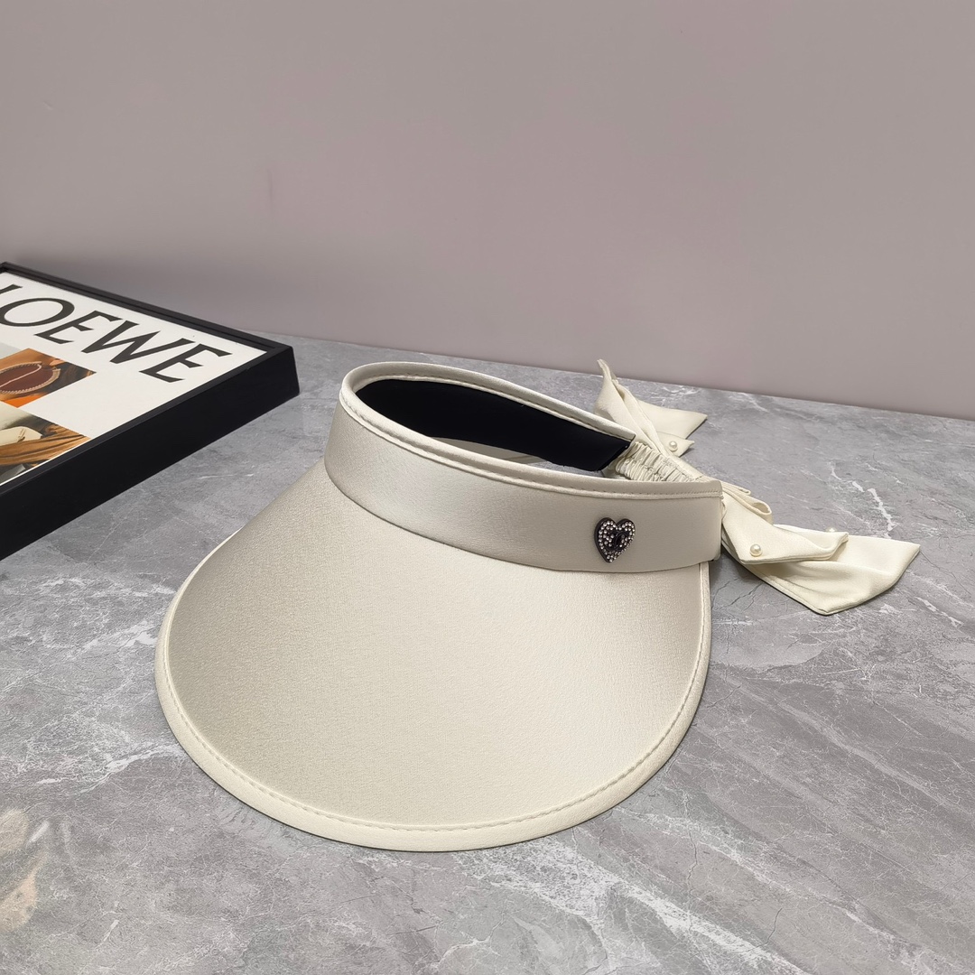 NO:198301,Running volume Xiaoxiang~ New satin bow-shaped hat, high-end feeling that comes to your face, satin summer style!  Hat fisherman hat baseball hat knit hat, hat, espadrilles,hats19860909跑量 小香～新款缎面蝴蝶结空顶帽 扑面而来的高级感 缎面夏季巨洋气！帽子渔夫帽棒球帽针织帽,帽子,espadrilles,hats,hat