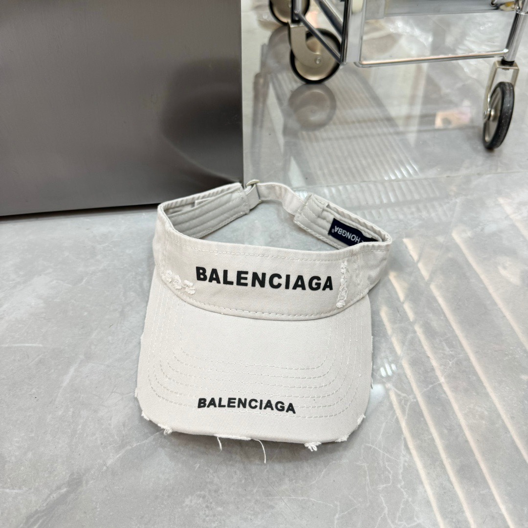 NO:198595,Running volume Balenciaga scheming small broken edge empty top hat, simple and fashionable, color-blocking logo high-end interpretation of minimalist style, making the style improve... Hats, fisherman hats, baseball hats, knit hats, hats, balenciaga, espadrilles, hats19860909跑量 巴黎世家心机小破边空顶帽 简洁很显时尚 拼色logo高档 演绎极简风特色 令格调随之提升…帽子渔夫帽棒球帽针织帽,帽子,balenciaga,espadrilles,hats,hat