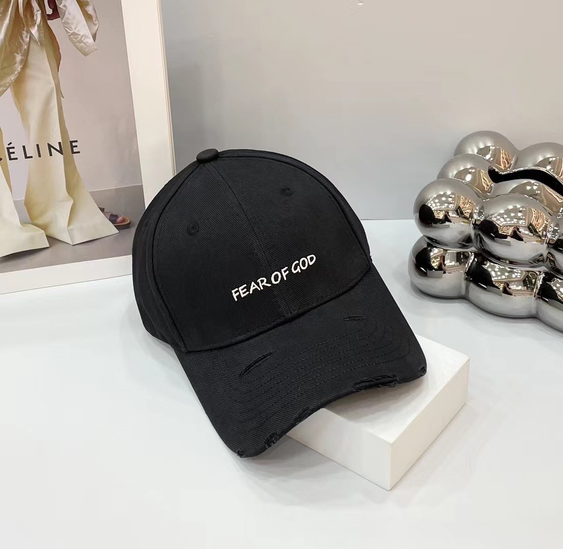 NO:199596,The latest trendy brand baseball cap is very good to match, the lazy style is displayed in minutes, the face is bare-faced and the color combination is very tasteful. It is so recommended, whoever wears it looks good!  !  !  Hat fisherman hat baseball hat knit hat, hat, espadrilles,hats19860909跑量 潮牌最新款棒球帽 款式很好搭配,慵懒风分分钟展现,素颜显脸小拼色超有品味 太推荐了,谁戴谁好看！！！帽子渔夫帽棒球帽针织帽,帽子,espadrilles,hats,hat