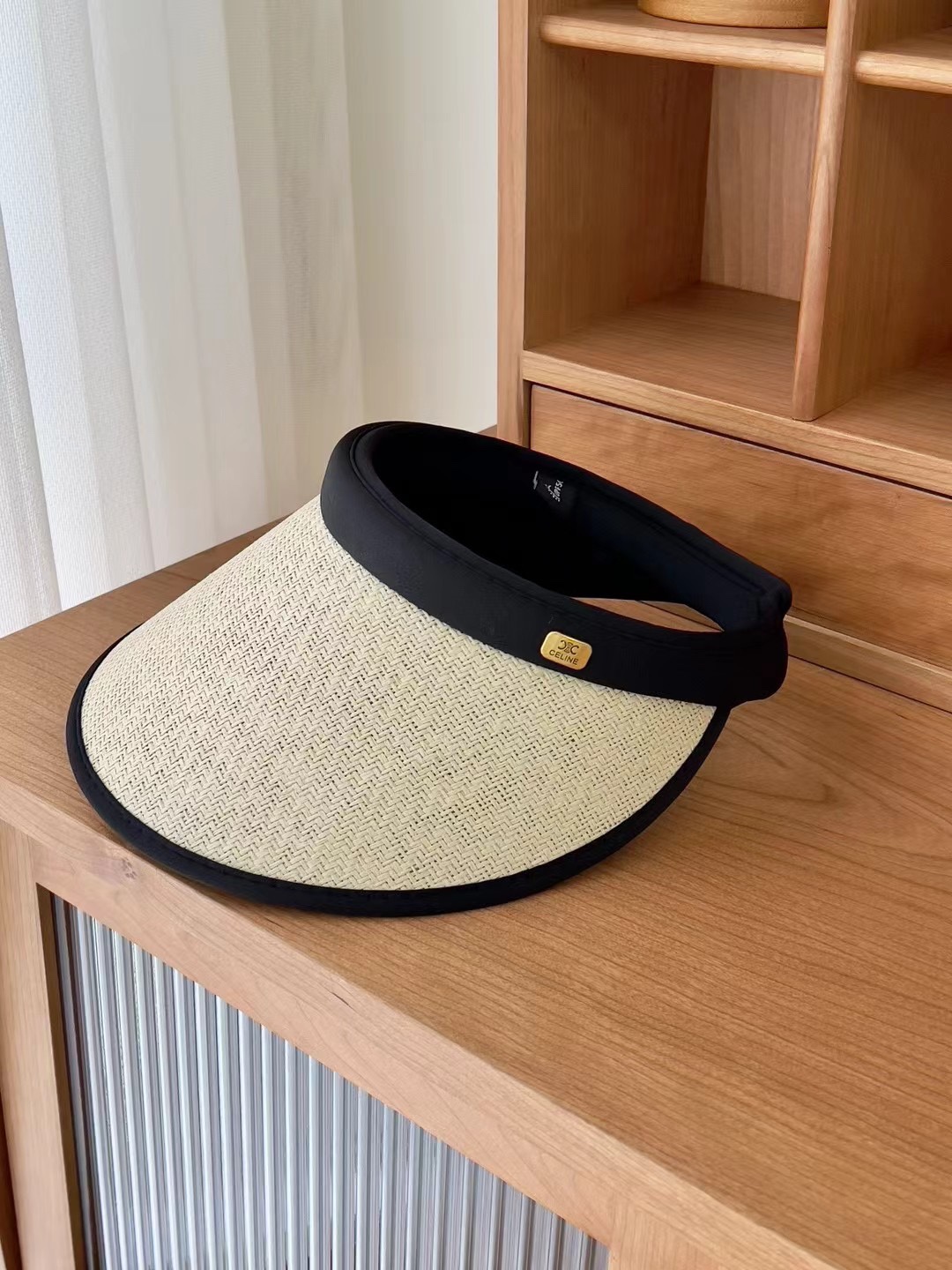 NO:199583,Running volume Celin~New empty top hat with color-blocking edge design, positive style!  Vinyl is protected from ultraviolet rays, must-have in summer!  Hat fisherman hat baseball hat knit hat, hat, celine, espadrilles, hats19860909跑量 Celin～新款空顶帽 拼色边设计,版型正！ 黑胶防紫外线,夏季必入！帽子渔夫帽棒球帽针织帽,帽子,celine,espadrilles,hats,hat