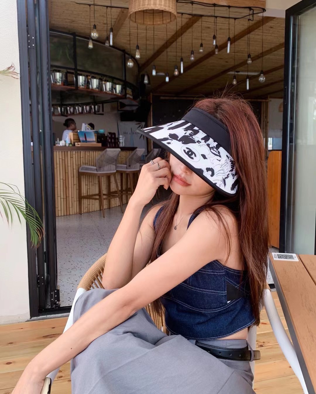 NO:199607,Running volume Chanel sponge empty top hat vinyl hat brim isolates ultraviolet rays, and it is absolutely unique!  Hat fisherman hat baseball hat knit hat, hat, chanel, espadrilles, hats19860909跑量 香奈儿海绵空顶帽 黑胶帽檐隔离紫外线,绝绝子！帽子渔夫帽棒球帽针织帽,帽子,chanel,espadrilles,hats,hat