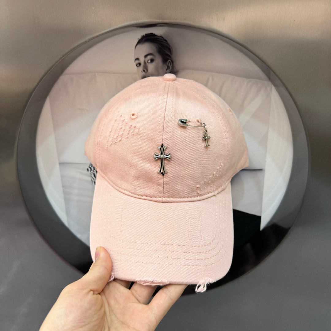 NO:199948,Running volume Crowxin's new ripped street style cotton baseball cap, personalized and fashionable style, casual and cool feeling, same style for men and women!  A variety of colors, super easy to match!  Material: Cotton Head circumference: 56-58cm hat Fisherman hat Baseball hat Knitted hat, hat, chrome hearts, espadrilles, hats19860909跑量 克罗心新款破洞街头风棉布棒球帽,个性时尚款 休闲带点酷酷的感觉, 男女同款！多种色系,超好搭！ 材质:棉 头围:56-58cm均可帽子渔夫帽棒球帽针织帽,帽子,chrome hearts,espadrilles,hats,hat