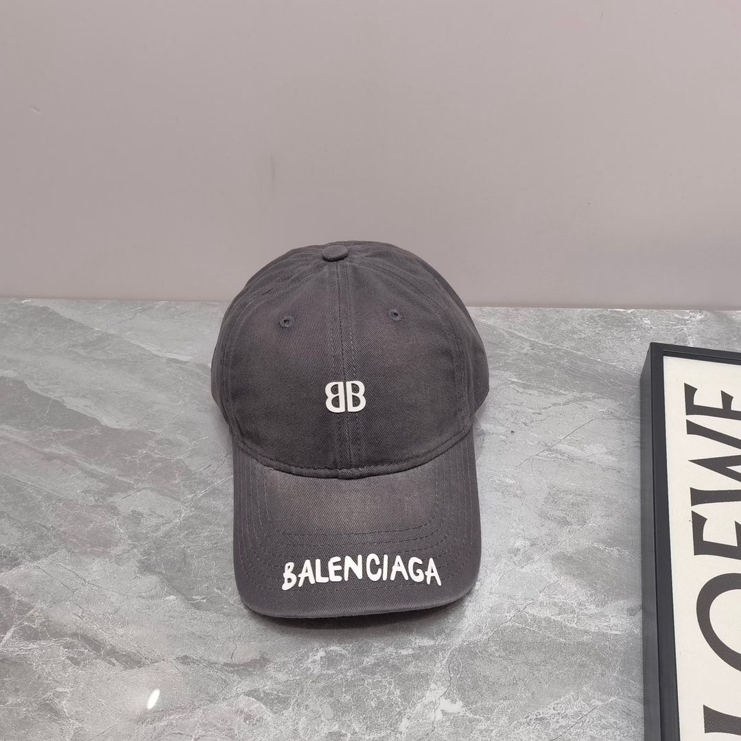 NO:199951,Running volume Balenciaga new wash cotton baseball cap, personalized and fashionable style, casual and cool feeling, the same style as men and women!  Material: Cotton Head circumference: 56-58cm hat Fisherman's hat Baseball hat Knitted hat, hat, balenciaga, espadrilles, hats19860909跑量 巴黎世家新款洗水棉布棒球帽,个性时尚款 休闲带点酷酷的感觉,男女同款！ 材质:棉 头围:56-58cm均可帽子渔夫帽棒球帽针织帽,帽子,balenciaga,espadrilles,hats,hat