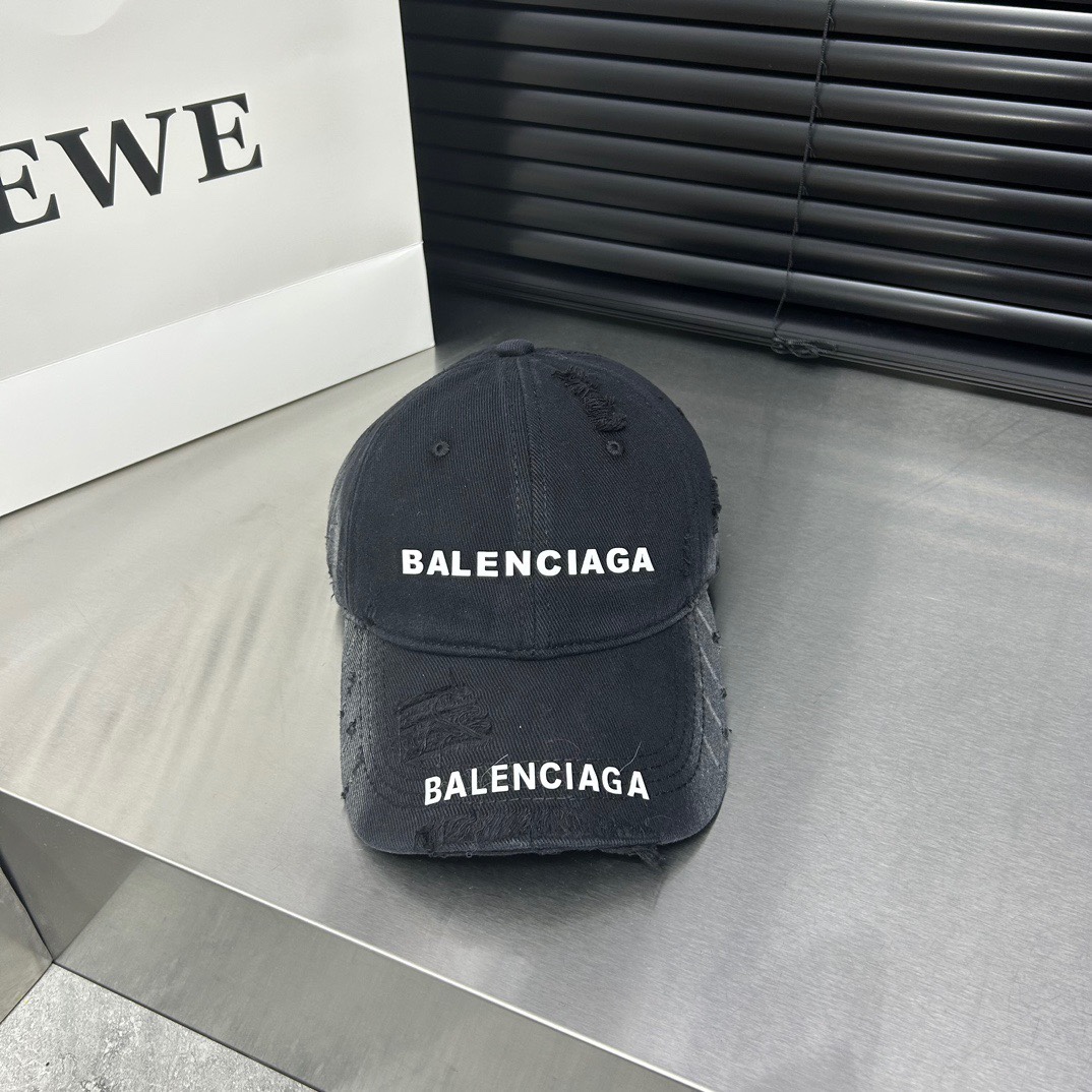 NO:200395,Running volume Balenciaga new washing baseball cap is very advanced in old-fashioned and can be worn all seasons!  Head circumference 56-58cm hat Fisherman hat Baseball hat Knit hat, hat, balenciaga, espadrilles, hats19860909跑量 巴黎世家新款洗水棒球帽 做旧工艺很高级,四季可戴！ 头围56-58cm帽子渔夫帽棒球帽针织帽,帽子,balenciaga,espadrilles,hats,hat