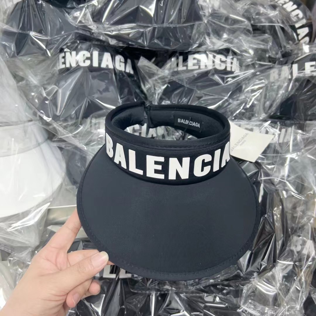 NO:200365,Running volume Balenciaga ice silk duck tongue empty top hat Headband empty top hat Summer sun protection tool Not stuffy at all hat Fisherman hat Baseball hat Knit hat, hat, balenciaga, espadrilles, hats19860909跑量 巴黎世家冰丝鸭舌空顶帽 发箍式空顶帽 夏季遮阳神器 一点都不会闷热帽子渔夫帽棒球帽针织帽,帽子,balenciaga,espadrilles,hats,hat