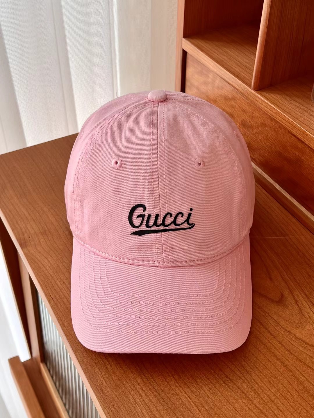 NO:200374,Running volume Gucc~New soft top baseball hats, bonus tool for daily commuting matching, classic plain hats are very versatile, adjustable design is friendly to all head shapes, hats, fisherman hats, baseball hats, knit hats, hats, gucci, espadrilles, hats19860909跑量 Gucc～新款软顶棒球帽 日常通勤搭配的加分神器 经典素色帽型非常百搭 可调节的设计对各种头型都友好帽子渔夫帽棒球帽针织帽,帽子,gucci,espadrilles,hats,hat