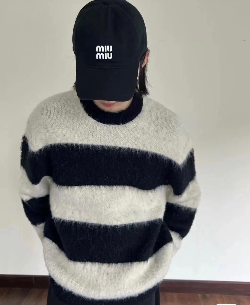 NO:200842,Running volume Miu~High version embroidered baseball cap Hat Fisherman's hat Baseball cap Knit hat, hat, miumiu, espadrilles, hats19860909跑量 Miu～高版绣花棒球帽 帽子渔夫帽棒球帽针织帽,帽子,miumiu,espadrilles,hats,hat