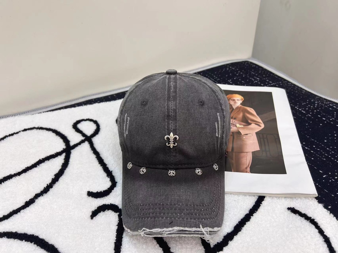 NO:201240,Running volume Crowxin's new ripped wash cotton baseball cap, personalized and fashionable style, casual and cool feeling, the same style for men and women!  Material: Cotton Head circumference: 56-58cm hat Fisherman hat Baseball hat Knitted hat, hat, chrome hearts, espadrilles, hats19860909跑量 克罗心新款破洞洗水棉布棒球帽,个性时尚款 休闲带点酷酷的感觉,男女同款！ 材质:棉 头围:56-58cm均可帽子渔夫帽棒球帽针织帽,帽子,chrome hearts,espadrilles,hats,hat