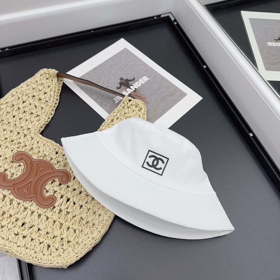 NO:201638,Running volume Chanel new fisherman hat, a very daily outdoor hat, not picky, every color is very versatile, light suitable for summer, breathable net inner layer, not stuffy ~ hat Fisherman hat Baseball hat Knitted hat, hat, chanel, espadrilles, hats19860909跑量 香奈儿新款渔夫帽 很日常的一款户外帽 不挑人,每个颜色都很百搭 浅浅的适合夏天,透气网里层 不闷热～帽子渔夫帽棒球帽针织帽,帽子,chanel,espadrilles,hats,hat