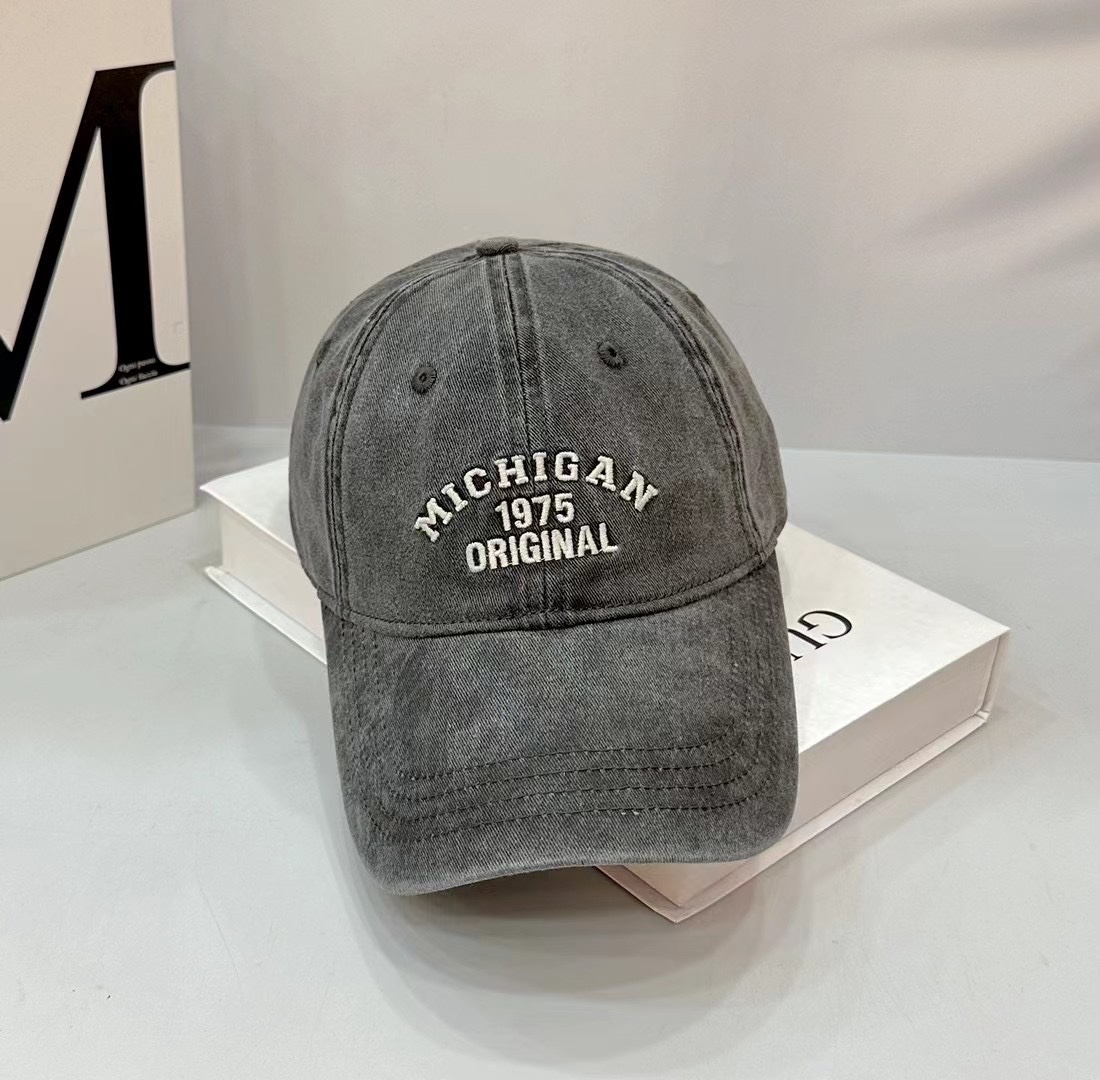 NO:202728,Running volume trendy brand new baseball caps, washing and old baseball caps, newly launched washing series, casual and versatile, summer wardrobe matching artifact hat, fisherman hat, baseball cap knit hat, hat, espadrilles, hats19860909跑量 潮牌新款棒球帽 水洗做旧棒球帽 新推出洗水系列,休闲百搭 夏季衣橱搭配神器帽子渔夫帽棒球帽针织帽,帽子,espadrilles,hats,hat