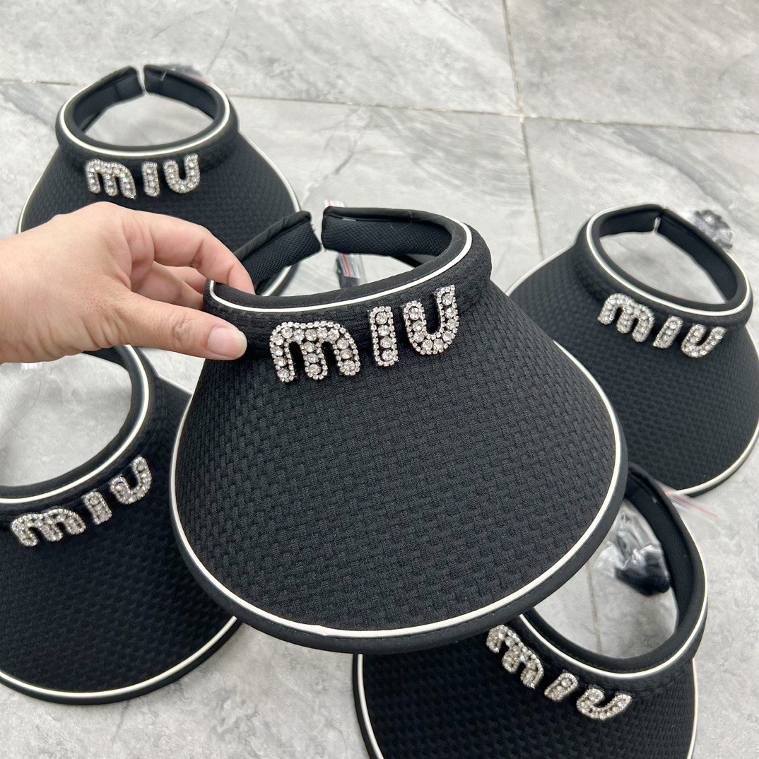 NO:202753,Running volume MIU~ New empty top hat, waffle checked face covering, an essential model for sun protection when going out!  Hat fisherman hat baseball hat knit hat, hat, miumiu, espadrilles, hats19860909跑量 MIU～新款空顶帽 华夫格纹路遮脸空顶帽 出街遮阳必备款！帽子渔夫帽棒球帽针织帽,帽子,miumiu,espadrilles,hats,hat