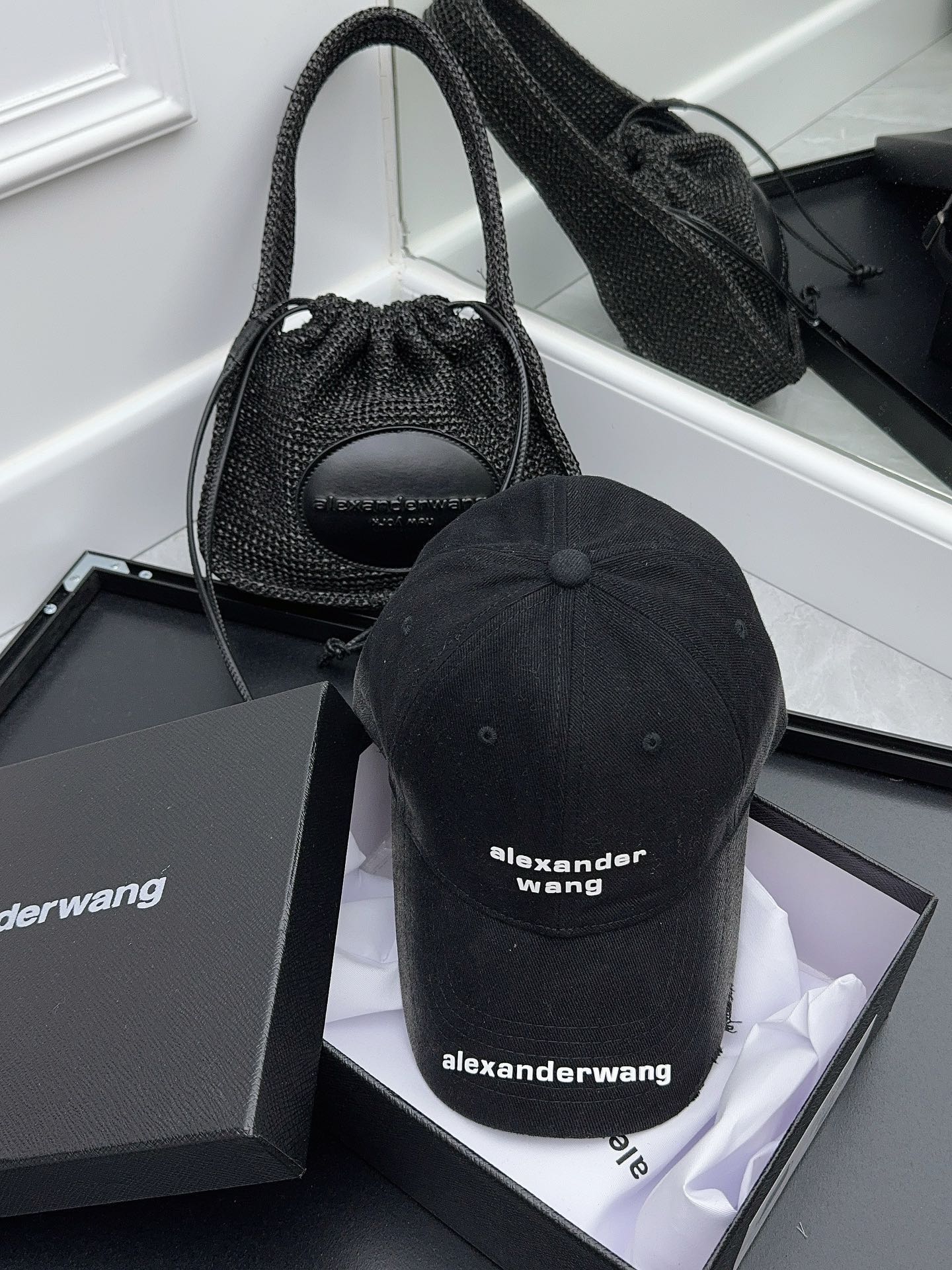 NO:202732,Running volume Wang's new baseball hat, three-dimensional, extended brim, no picky hat, fisherman's hat, baseball hat, knit hat, hat, espadrilles, hats19860909跑量 Wang新款棒球帽 帽型立体 加长帽檐 不挑人帽子渔夫帽棒球帽针织帽,帽子,espadrilles,hats,hat