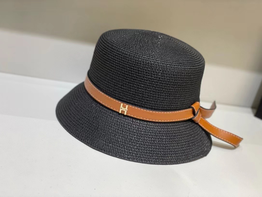 NO:204190,Running volume Hermes elegant PP straw bucket hat sun hat, sweet style, very delicate hat shape, sun hood shape impeccable! Encrypted PP grass, more significant sunshade material: PP grass Head circumference: 57cm hat Fisherman hat Baseball hat Knitted hat, hat, hermes, espadrilles, hats19860909跑量 爱马仕优雅PP草小桶帽遮阳帽,甜美风, 很秀气的帽型,遮阳凹造型都无可挑剔！ 加密 PP 草,遮阳更显著 材质:PP草 头围:57cm帽子渔夫帽棒球帽针织帽,帽子,hermes,espadrilles,hats,hat