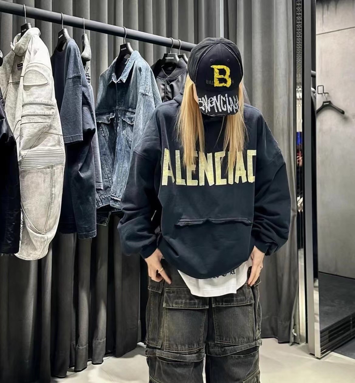 Balencia de gran venta, nueva gorra de béisbol, ya no es el diseño monocromático aburrido, ¡el estilo es moderno y nove…