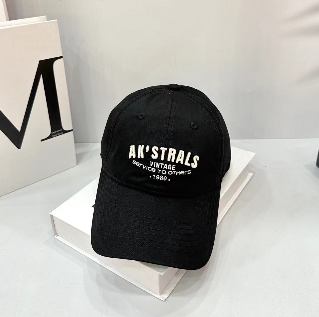 NO:205944,Running volume, new trendy baseball cap, customized style, high-end color system!  Hat fisherman hat baseball hat knit hat, hat, espadrilles,hats19860909跑量 潮牌新款棒球帽 定制版型,高级感色系！帽子渔夫帽棒球帽针织帽,帽子,espadrilles,hats,hat