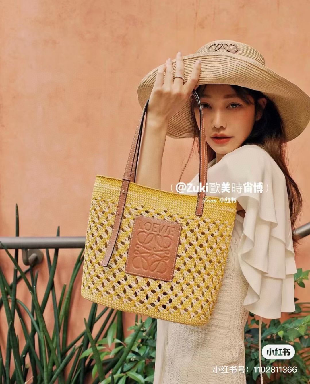 NO:206826,Loewe Xiaohongshu hits arrived!  Summer Big Yanbian Hat~ High-end feel that Internet celebrity bloggers love big hit hats straw hat fisherman hat baseball hats, hats, loewe, espadrilles, hats19860909跑量 Loewe 小红书爆款到货！夏日大延边帽～ 海边度假也要有的高级感网红博主都爱的大爆款帽子草帽渔夫帽棒球帽,帽子,loewe,espadrilles,hats,hat