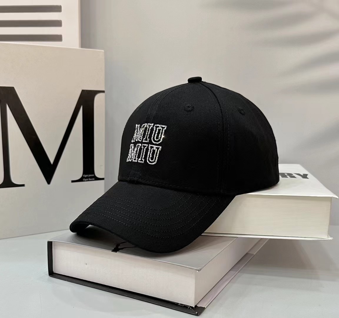 NO:207495,Running volume Miu~New hat baseball cap Customized hard top Cotton hat style Straw hat fisherman hat baseball cap, hat, miumiu, espadrilles, hats19860909跑量 Miu～新款帽棒球帽 定制版硬顶 纯棉 帽型正帽子草帽渔夫帽棒球帽,帽子,miumiu,espadrilles,hats,hat