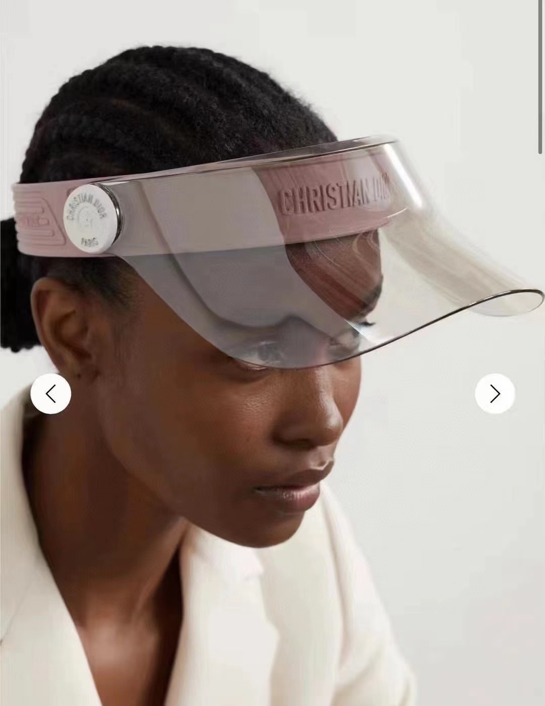 Volumen Dior gran obra anual, este sombrero de sol llega justo a tiempo, imprescindible en el caluroso verano, modelo d…