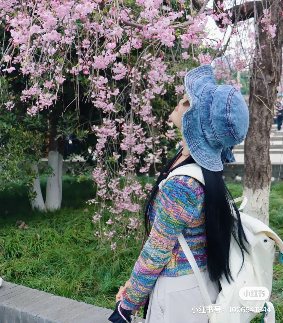 NO:207530,Running volume, new cowboy hats!  Atmosphere outdoor hat, super soft washing fabric, very high-end color matching line, full design sense of hat, straw hat, fisherman hat, baseball hat, hat, espadrilles, hats19860909跑量 牛仔帽上新！ 氛围感户外帽 超软洗水面料 很高级的配色压线 设计感十足帽子草帽渔夫帽棒球帽,帽子,espadrilles,hats,hat