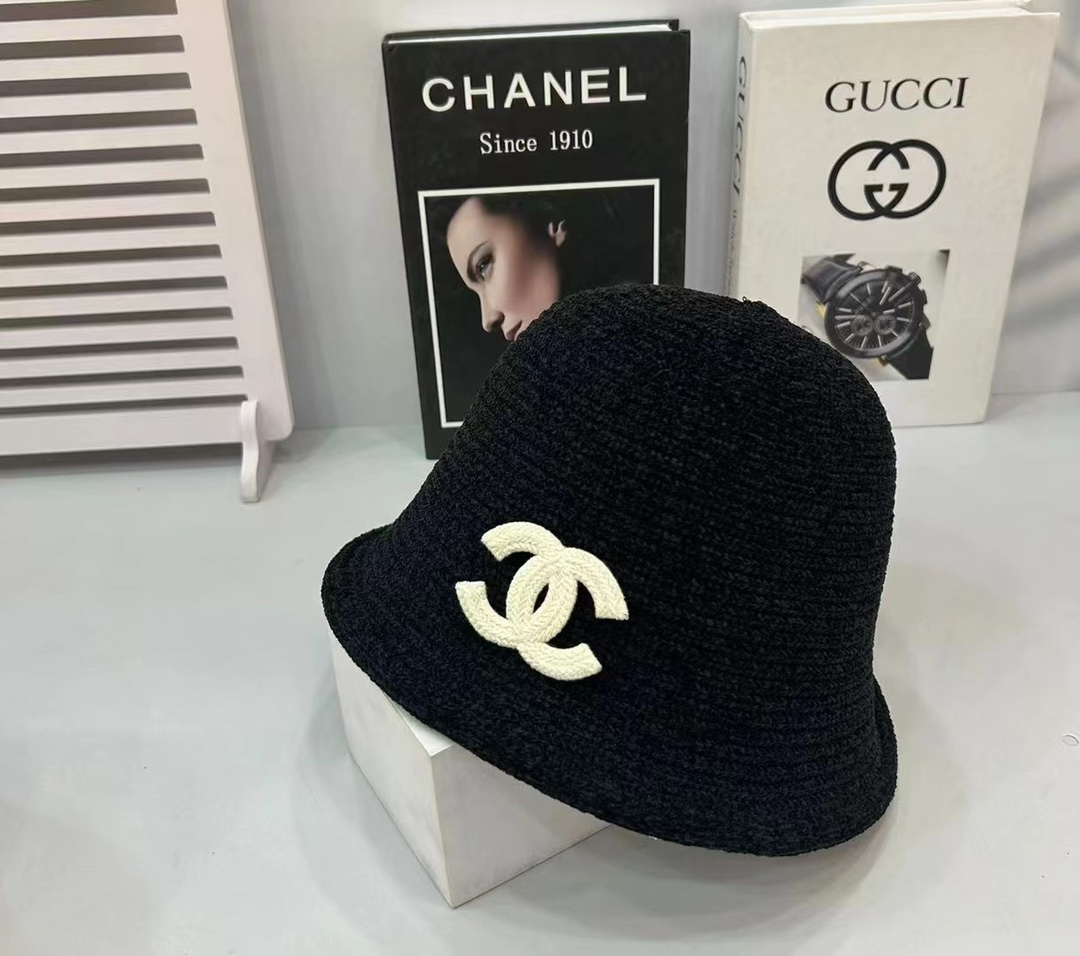NO:207984,Running volume Xiaoxiang~A new simple brand bucket hat fisherman hat, foldable sun protection and easy to match, travel products hat, straw hat fisherman hat baseball hat, hat, espadrilles, hats19860909跑量 小香～早秋新款简约大牌款桶帽渔夫帽,可折叠遮阳又好搭配,出行旅行单品帽子草帽渔夫帽棒球帽,帽子,espadrilles,hats,hat