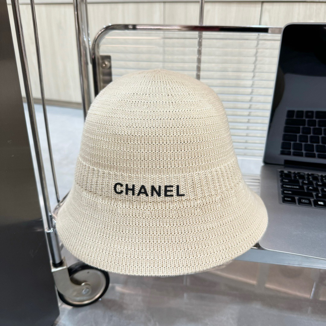 NO:208641,Running volume Xiaoxiang~A new simple brand bucket hat fisherman hat, foldable sun protection and easy to match, travel products hat, straw hat fisherman hat baseball hat, hat, espadrilles, hats19860909跑量 小香～早秋新款简约大牌款桶帽渔夫帽,可折叠遮阳又好搭配,出行旅行单品帽子草帽渔夫帽棒球帽,帽子,espadrilles,hats,hat