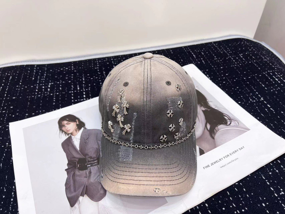 NO:208665,Running volume Crowxin's new ripped street style cotton baseball cap, personalized and fashionable style, casual and cool feeling, neutral style, same style for men and women!  A variety of colors, super easy to match!  Material: Cotton Head circumference: 56-58cm hat Straw hat Fisherman hat Baseball hat, hat, chrome hearts, espadrilles, hats19860909跑量 克罗心新款破洞街头风棉布棒球帽,个性时尚款 休闲带点酷酷的感觉,中性款 男女同款！多种色系,超好搭！ 材质:棉 头围:56-58cm均可帽子草帽渔夫帽棒球帽,帽子,chrome hearts,espadrilles,hats,hat