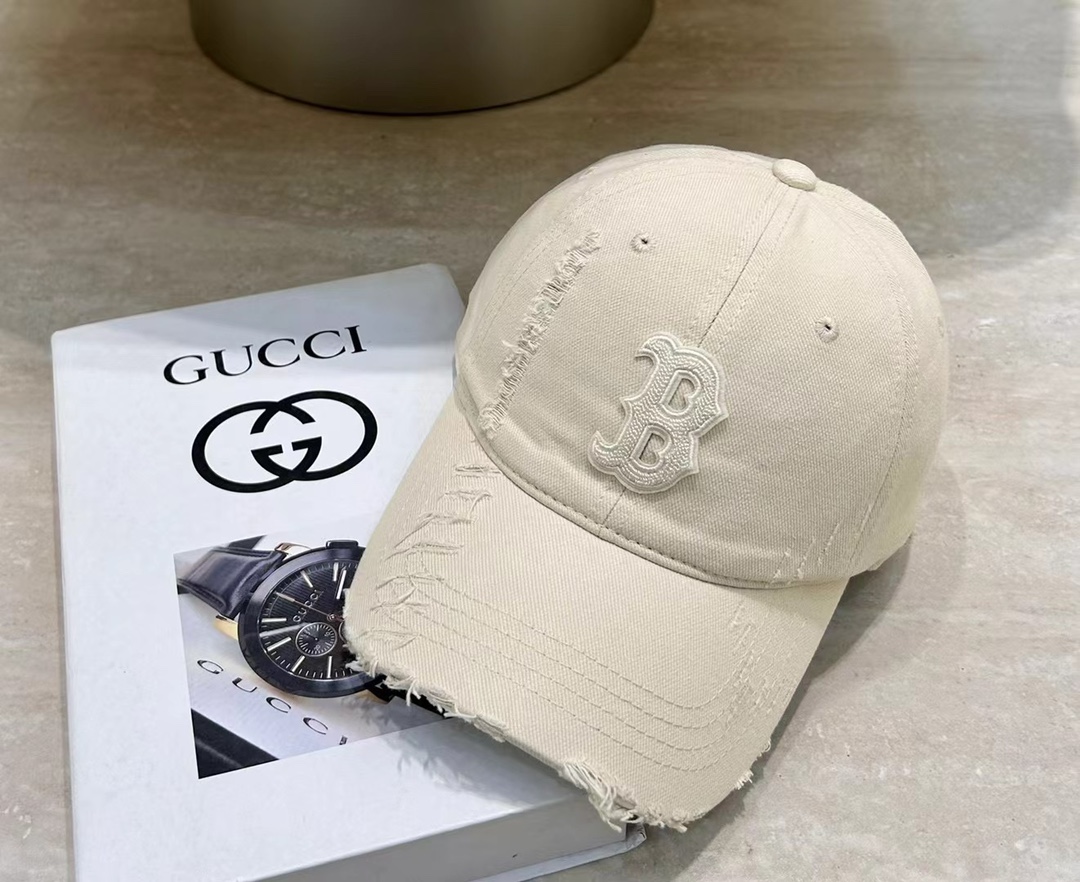 NO:208720,Running volume Balenciaga baseball cap spot hand-cut hole design sense hat straw hat fisherman hat baseball cap, hat, balenciaga, espadrilles, hats19860909跑量 巴黎世家棒球帽现货 手工裁剪破洞 设计感十足帽子草帽渔夫帽棒球帽,帽子,balenciaga,espadrilles,hats,hat