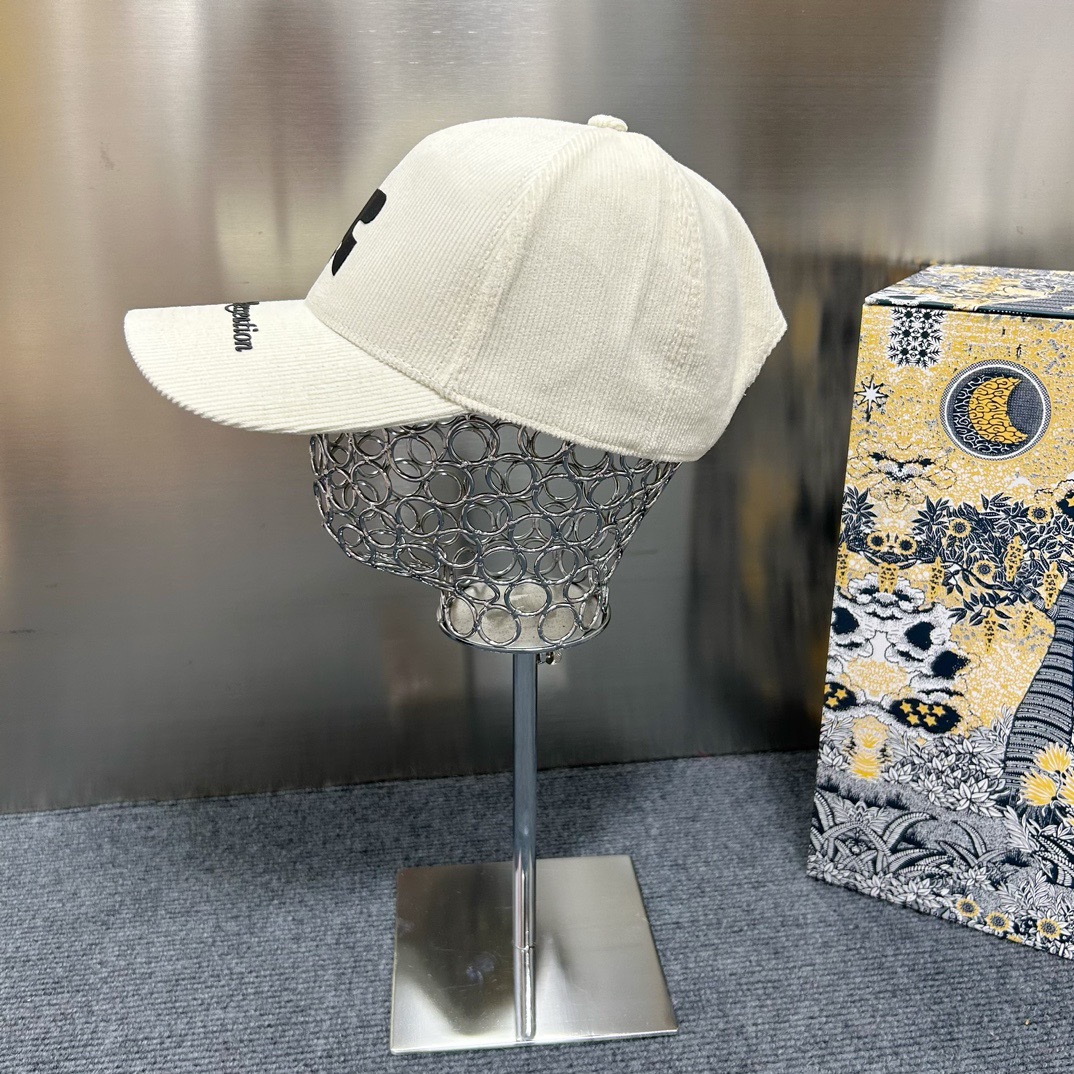 NO:209293,Running volume trendy velvet baseball hats. If you like textured ones, come and go!  The texture of the whole velvet is superb!  Hat Straw Hat Fisherman Hat Baseball Hat, Hats, espadrilles, hats19860909跑量 潮牌丝绒棒球帽 喜欢有质感的,快来冲！ 全丝绒质感超绝！帽子草帽渔夫帽棒球帽,帽子,espadrilles,hats,hat