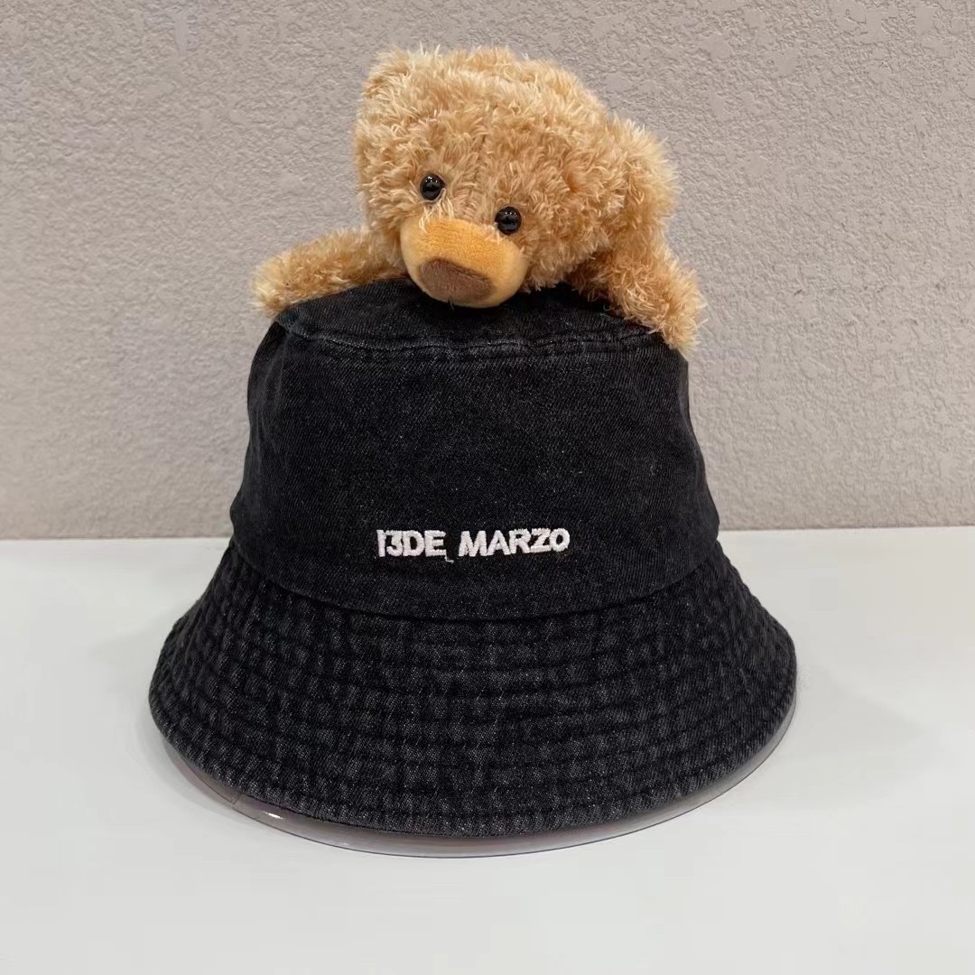 NO:210870,Running 13DE MARZO 3D Bear Baseball Cap. Are you sure you don’t know about such a cute hat? Cotton Bear Doll is cool to learn about hats, straw hats, fisherman hats, baseball caps, hats, espadrilles, hats19860909跑量 13DE MARZO 立体小熊棒球帽 这么可爱的帽子确定不了解一下么 纯棉小熊玩偶很酷了解一下帽子草帽渔夫帽棒球帽,帽子,espadrilles,hats,hat