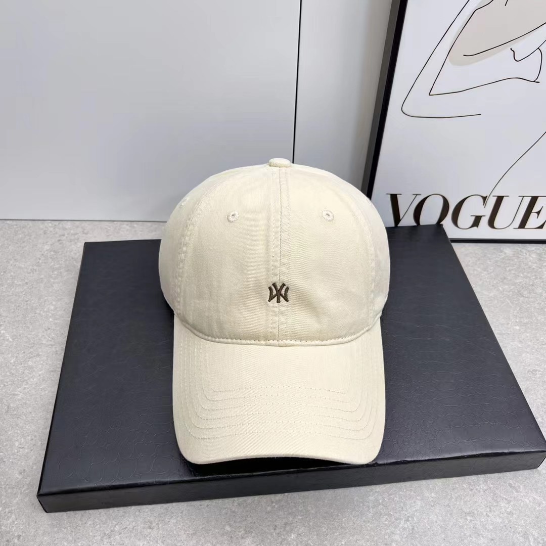 NO:210908,Running volume NY's latest baseball cap style is very good, the lazy style is displayed in minutes, the face is bare-faced and the color combination is super tasteful. It's so recommended, whoever wears it looks good!  !  !  Hat Straw Hat Fisherman Hat Baseball Hat, Hats, espadrilles, hats19860909跑量 NY最新款棒球帽 款式很好搭配,慵懒风分分钟展现,素颜显脸小拼色超有品味 太推荐了,谁戴谁好看！！！帽子草帽渔夫帽棒球帽,帽子,espadrilles,hats,hat