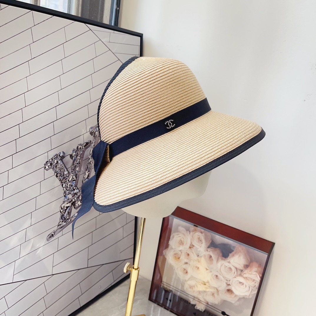 NO:210905,Running volume: Xiaoxiang~ Big hat with empty roof straw hat. Wear this sun that can cover your face in summer. The best physical sun protection!  The woven straw hat is very breathable. The super large brim is suitable for traveling and vacationing and taking photos and camping. The beach vacation is really super photogenic!  Hat Straw Hat Fisherman Hat Baseball Hat, Hats, espadrilles, hats19860909跑量 小香～大帽檐空顶草帽 夏天戴这个可以遮挡脸部的太阳 最好的物理防晒！ 编织草帽非常透气 超大的帽檐满足出行和度假外出拍照野营 海边度假真的超级上镜！帽子草帽渔夫帽棒球帽,帽子,espadrilles,hats,hat