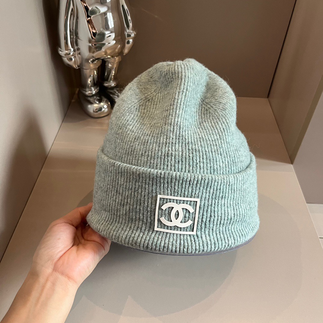 Chanel Chapeaux Bonnet Tricoté Laine Collection automne – hiver