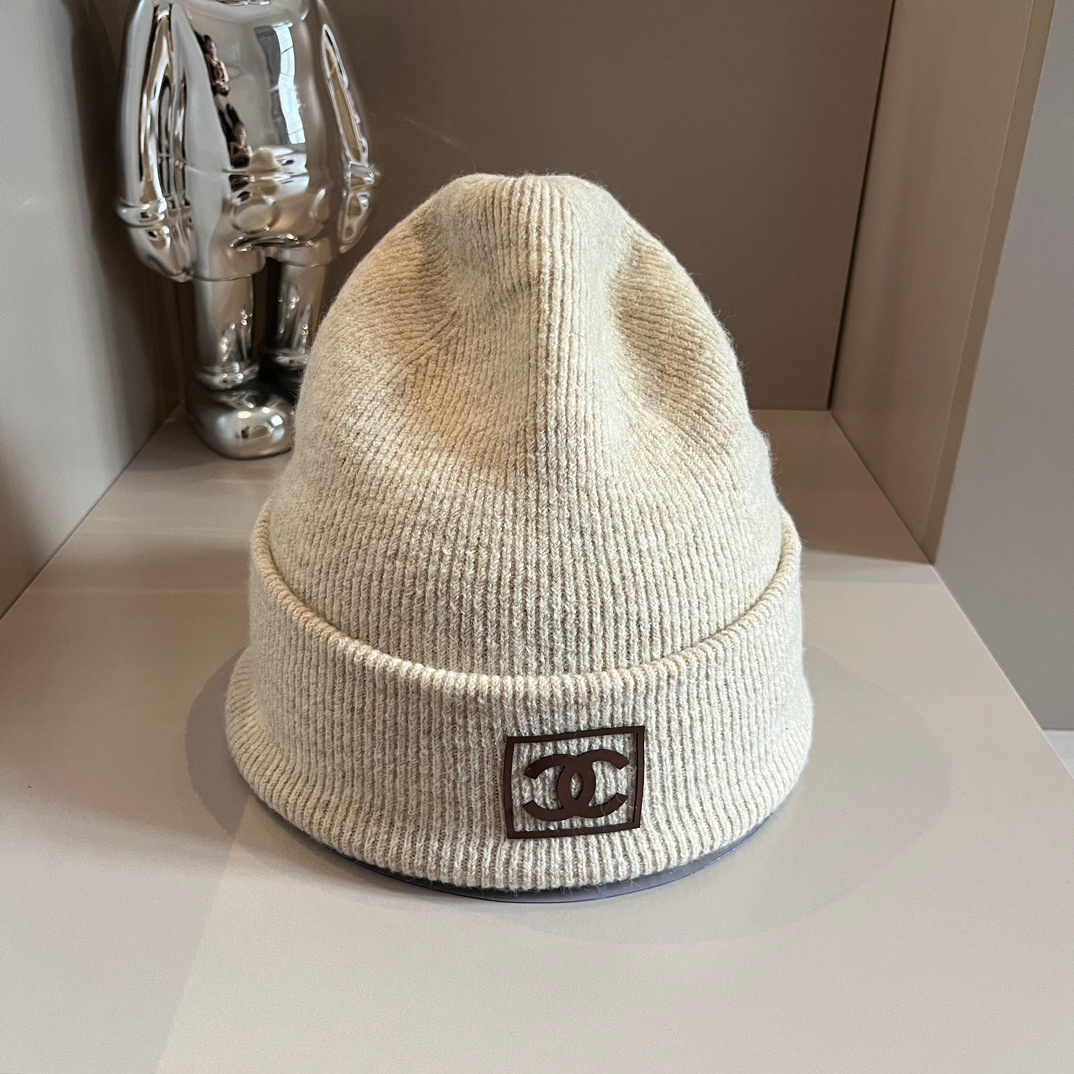 Chanel Chapeaux Bonnet Tricoté Laine Collection automne – hiver