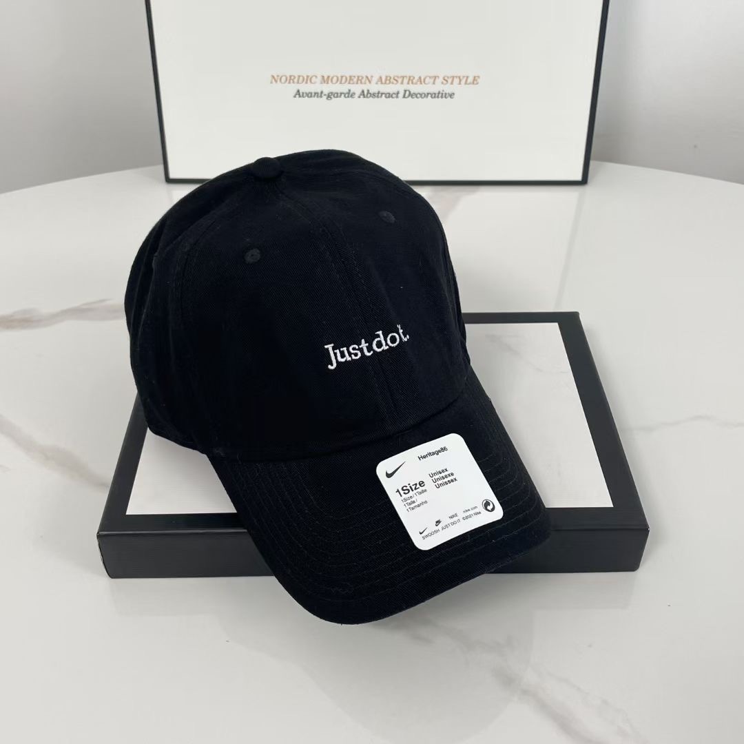 NO:212921,Running volume Nike new baseball hat, a bonus tool for daily commuting matching, classic plain hat shape is very versatile, adjustable design is friendly to all head shapes, hats, fisherman hats, baseball hats, knit hats, hats, espadrilles, hats19860909跑量 Nike新款棒球帽 日常通勤搭配的加分神器 经典素色帽型非常百搭 可调节的设计对各种头型都友好帽子渔夫帽棒球帽针织帽,帽子,espadrilles,hats,hat