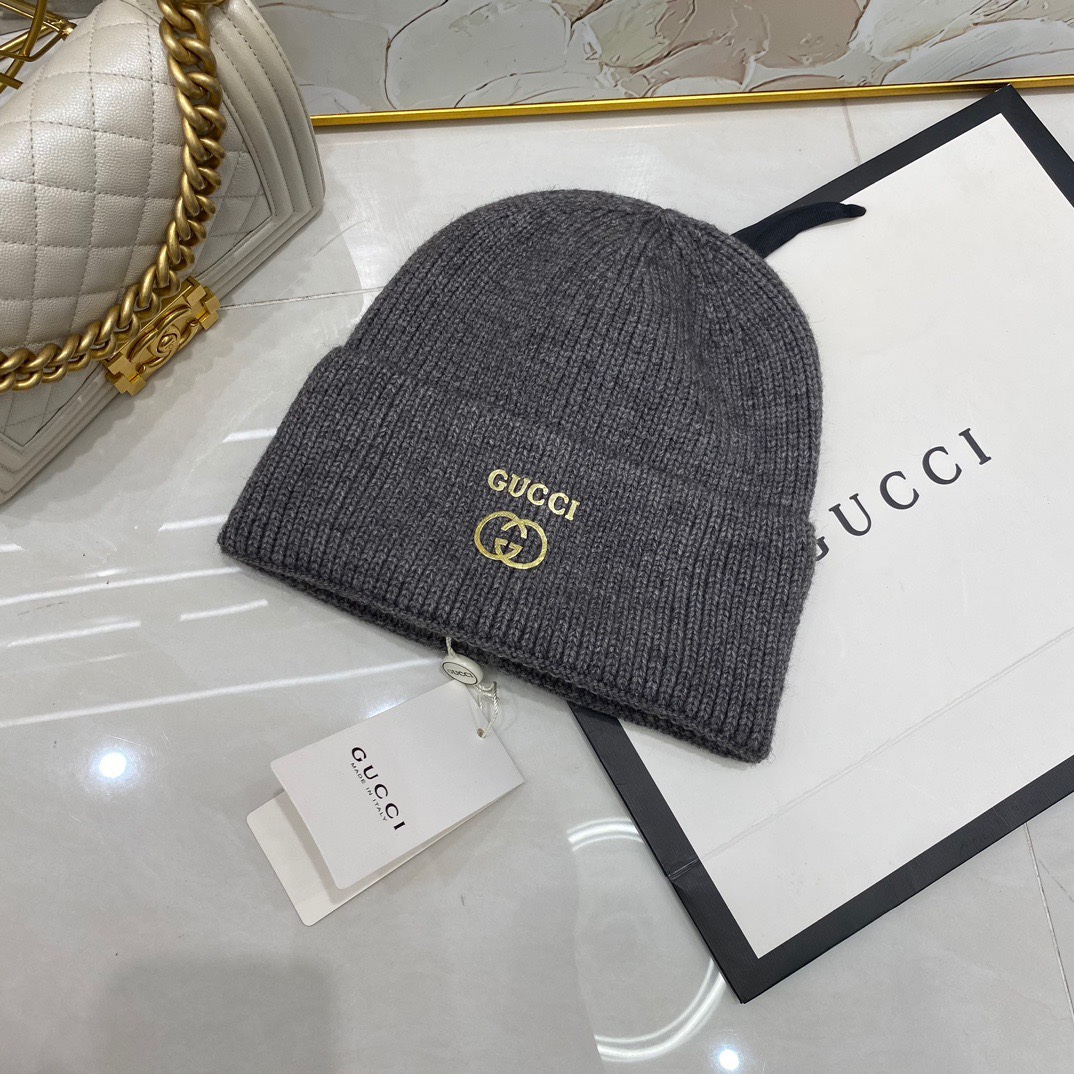 NO:214350,Running volume Gucci ~ New autumn and winter simple knitted wool hat, plush material, men and women!  Hat fisherman hat baseball hat knit hat, hat, gucci, espadrilles, hats19860909跑量 Gucci～秋冬新款简约针织毛线帽 毛绒材质,男女款！帽子渔夫帽棒球帽针织帽,帽子,gucci,espadrilles,hats,hat
