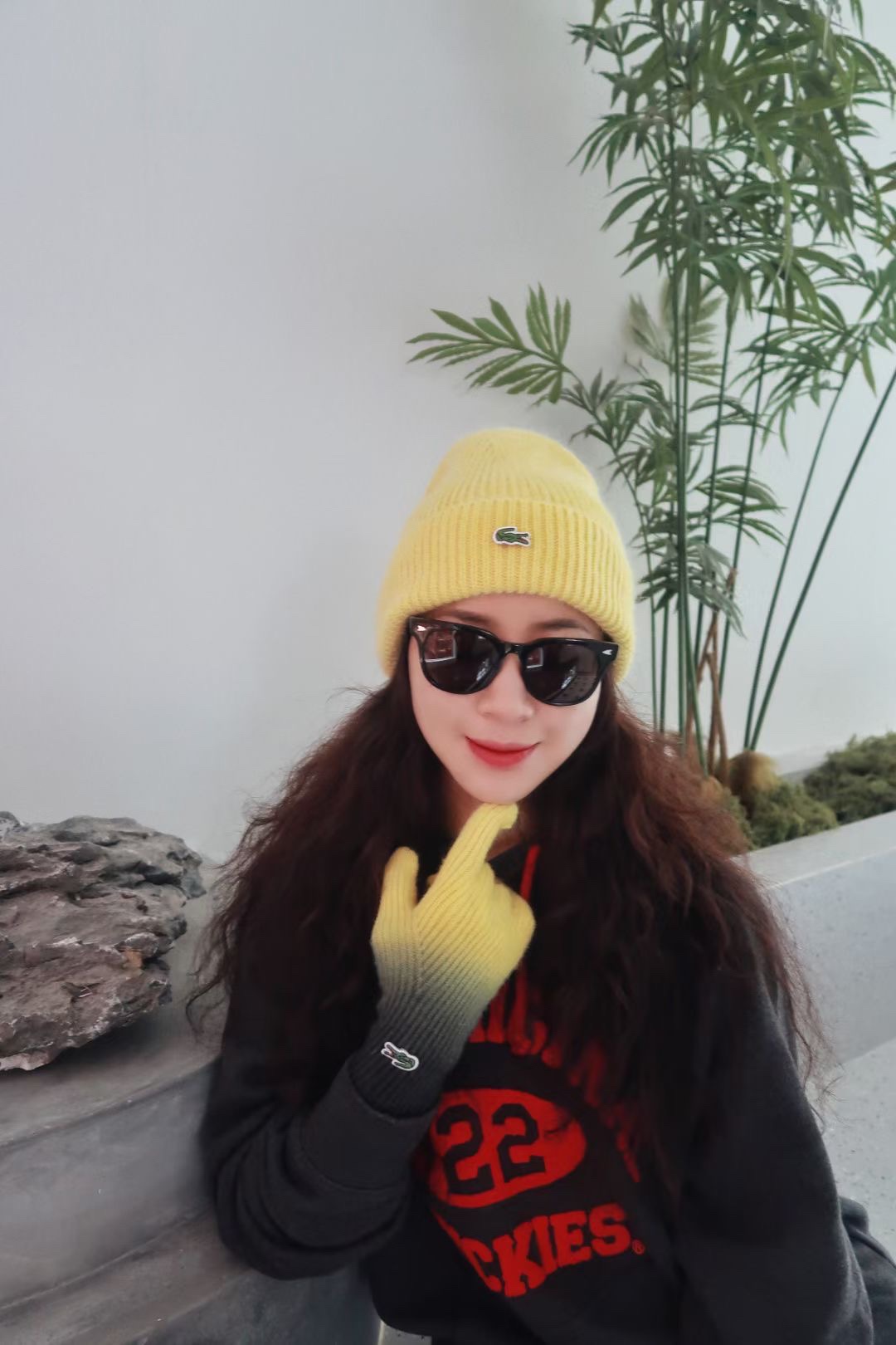 NO:214342,Running meter hat 50 gloves 45 crocodile rabbit wool hat gradient color gloves suit hat fisherman hat baseball hat knit hat, hat, espadrilles, gloves, hats19860909跑量帽子50 手套45 鳄鱼 兔毛线帽渐变色手套套装帽子渔夫帽棒球帽针织帽,帽子,espadrilles,gloves,hats,hat