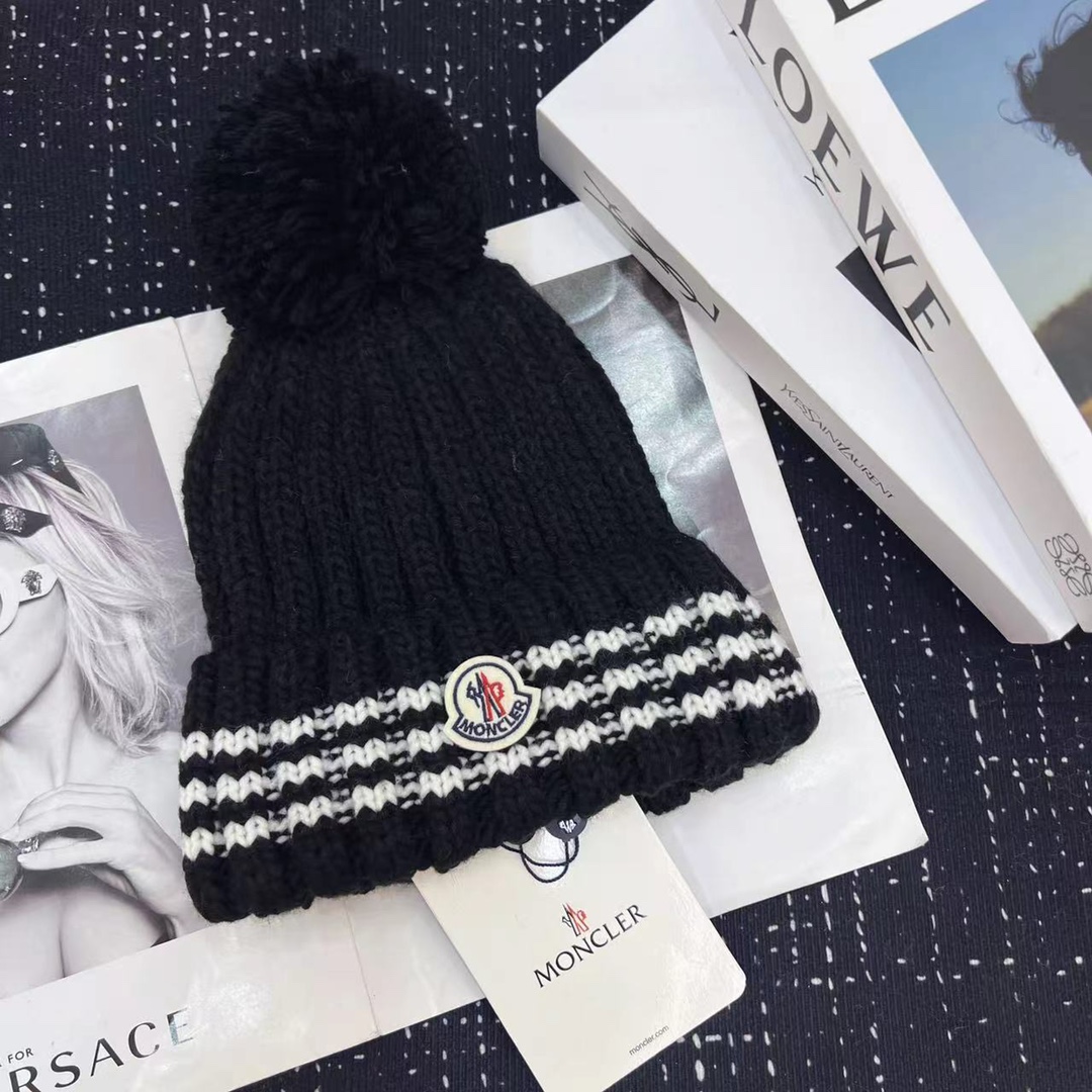 NO:214383,Running volume Moncler masked custom logo knit hat black off-white hat fisherman hat baseball hat knit hat, hat, christian louboutin, Moncler, espadrilles, hats19860909跑量 Moncler蒙口定制logo针织帽 黑色 米白色帽子渔夫帽棒球帽针织帽,帽子,christian louboutin,Moncler,espadrilles,hats,hat