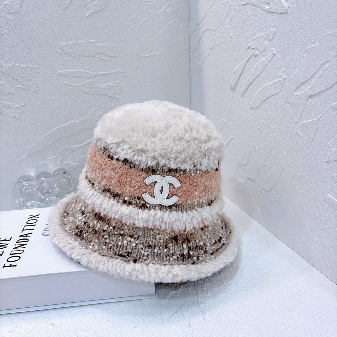 NO:214389,Running volume, Xiaoxiang's new contrasting edge bucket hat, giant beautiful Xiaoxiang French style, versatile and elegant, a must-have for fragrant powder babies!  Hat fisherman hat baseball hat knit hat, hat, espadrilles,hats19860909跑量 小香新款撞色边桶帽 巨美小香法式风 百搭优雅 香粉宝宝必备！帽子渔夫帽棒球帽针织帽,帽子,espadrilles,hats,hat