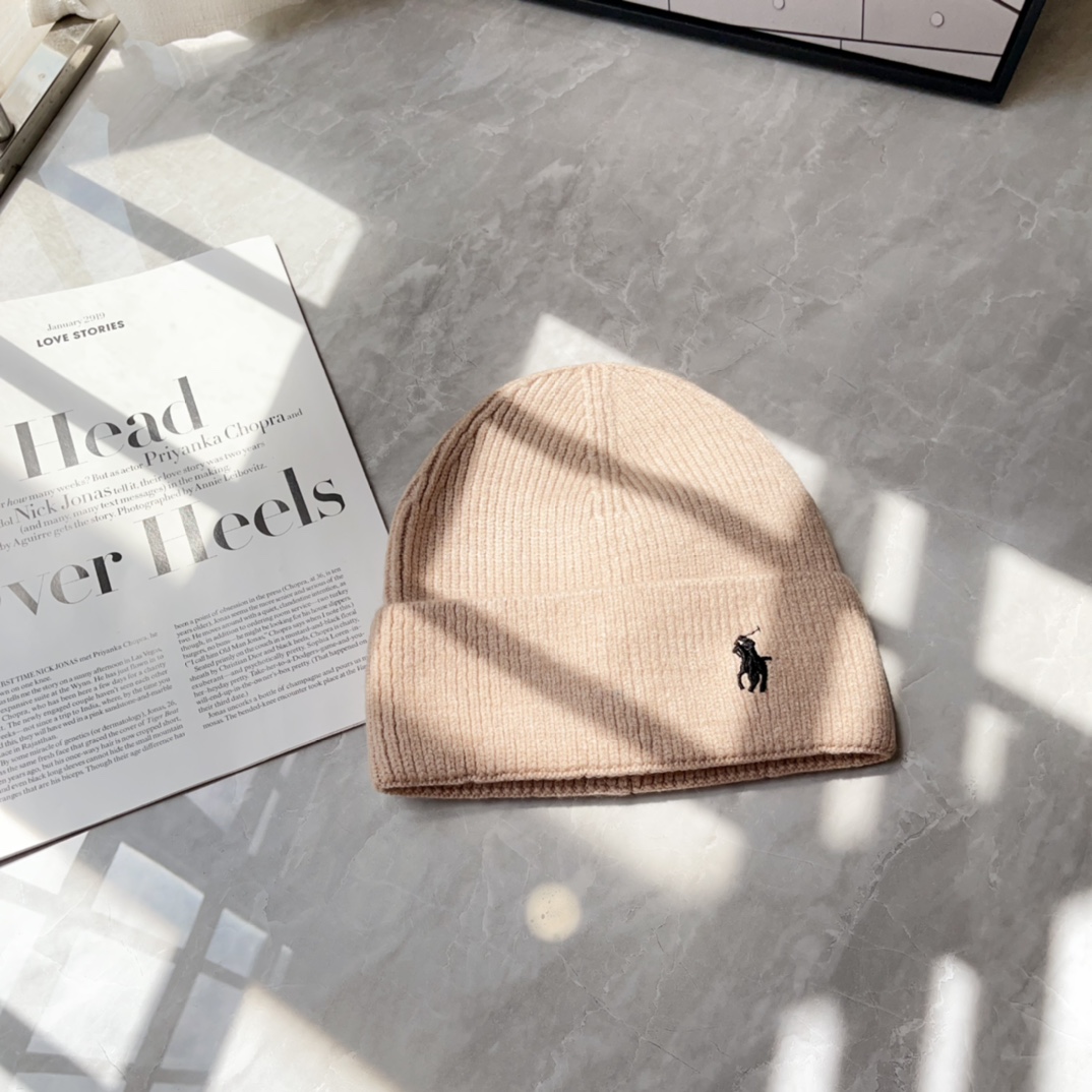 NO:214624,Running volume LP new cold hat Soft wool knit hat, easy to match with style, color matching is very suitable for winter, a treasure item that is essential for people. Hats, fisherman hats, baseball hats, knit hats, hats, loro piana, espadrilles, hats19860909跑量 LP新款冷帽 柔软的毛线针织帽,很容易搭配出风格,配色都很适合冬日,人手必备的宝藏单品.帽子渔夫帽棒球帽针织帽,帽子,loro piana,espadrilles,hats,hat
