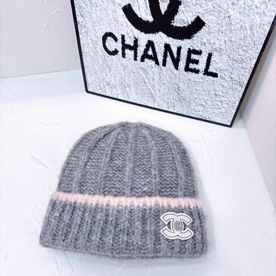 NO:215057,Running CHANEL ~ Fall and winter hot cold hat Knitted wool style versatile small items with closed eyes All size hat Fisherman hat Baseball hat Knitted hat, hat, Chanel, espadrilles, hats19860909跑量 CHANEL～秋冬爆款冷帽 针织羊毛款 闭眼入的百搭小单品 均码帽子渔夫帽棒球帽针织帽,帽子,chanel,espadrilles,hats,hat