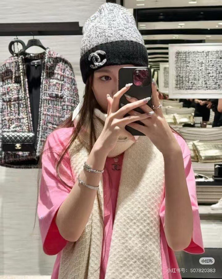 NO:215139,Running CHANEL Chanel's new autumn and winter cold hat. CHANEL cold hat that can be worn even with a big head, recommended!  !  !  Hat fisherman hat baseball hat knit hat, hat, chanel, chanel, espadrilles, hats19860909跑量 CHANEL香奈儿秋冬新款冷帽 大头也能戴的CHANEL冷帽,推荐！！！帽子渔夫帽棒球帽针织帽,帽子,chanel,chanel,espadrilles,hats,hat